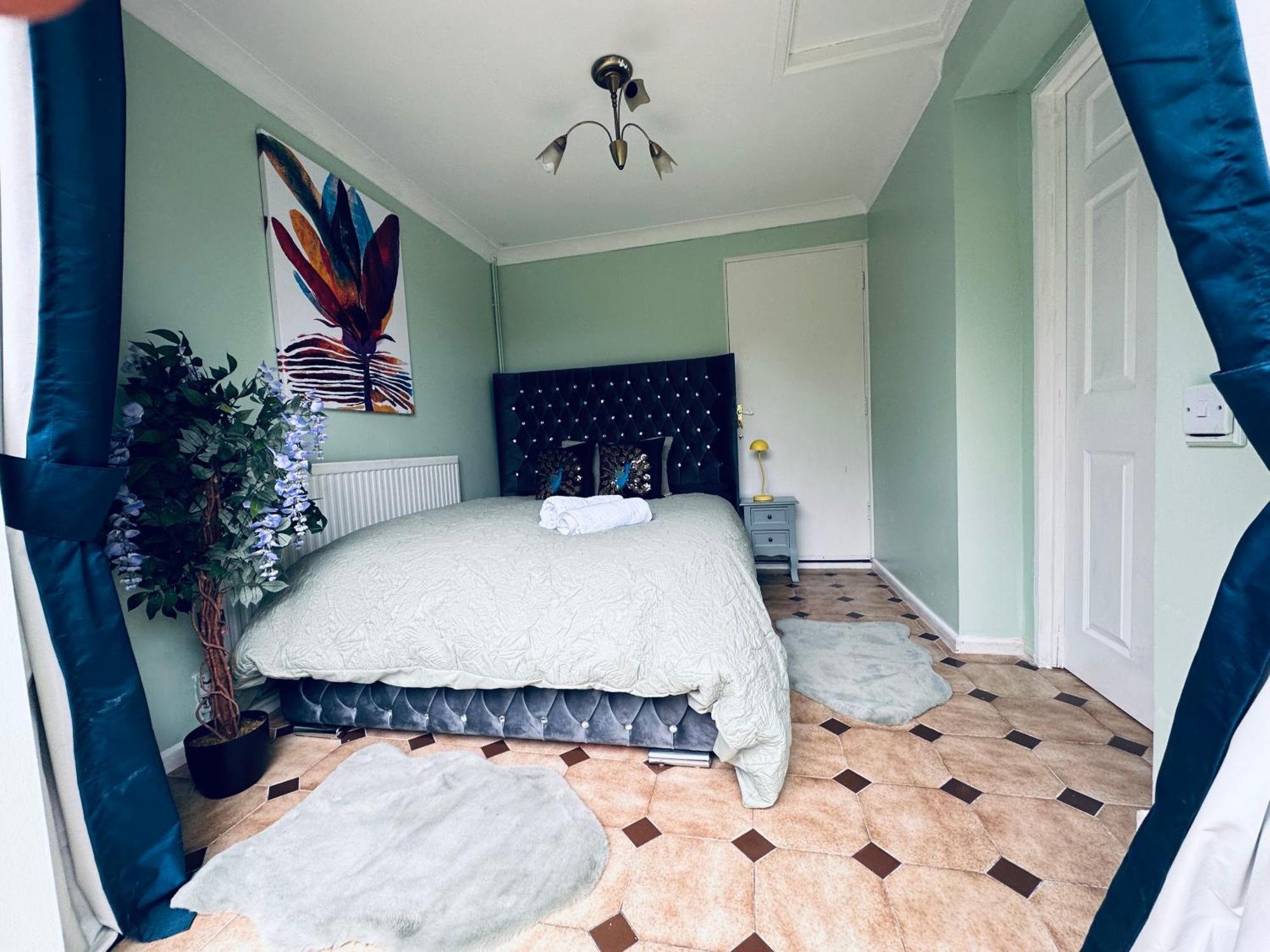 Home Away From Home سويندون المظهر الخارجي الصورة
